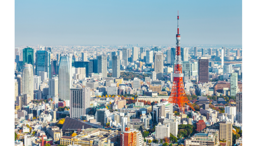 東京タワーと東京の街並みの画像